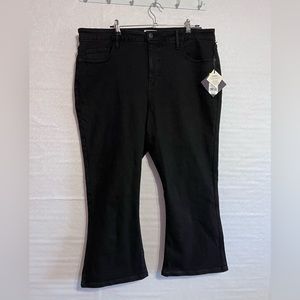 Ava & Viv HIGH-RISE ANKLE BOOTCUT JEAN